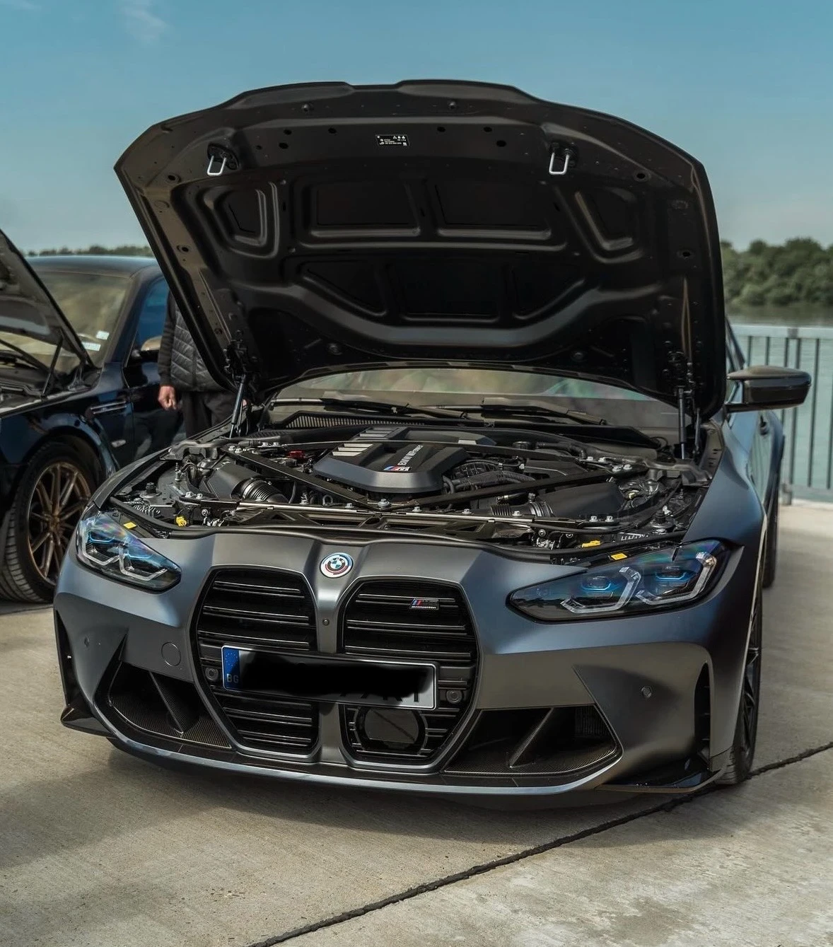 BMW M3 Competition XDrive  - изображение 8