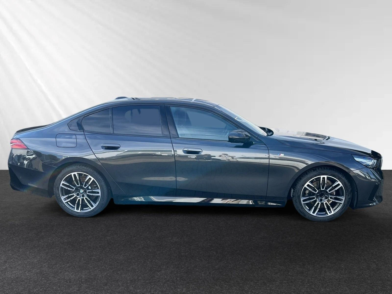 BMW 520 d M-SPORT PAKET LED 360-CAMERA HEAD UP  - изображение 5