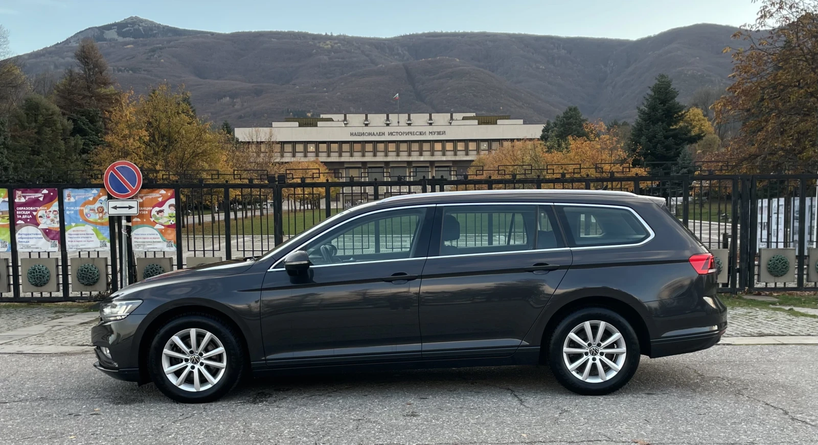 VW Passat 2.0 TDI/150 PS/LED/NAVI/PDC/ACC, снимка 8 - Автомобили и джипове - 53830220