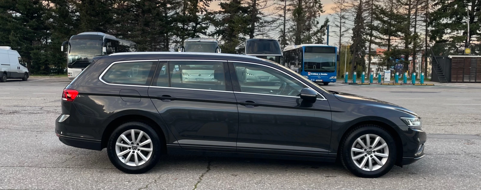 VW Passat 2.0 TDI/150 PS/LED/NAVI/PDC/ACC, снимка 4 - Автомобили и джипове - 53830220