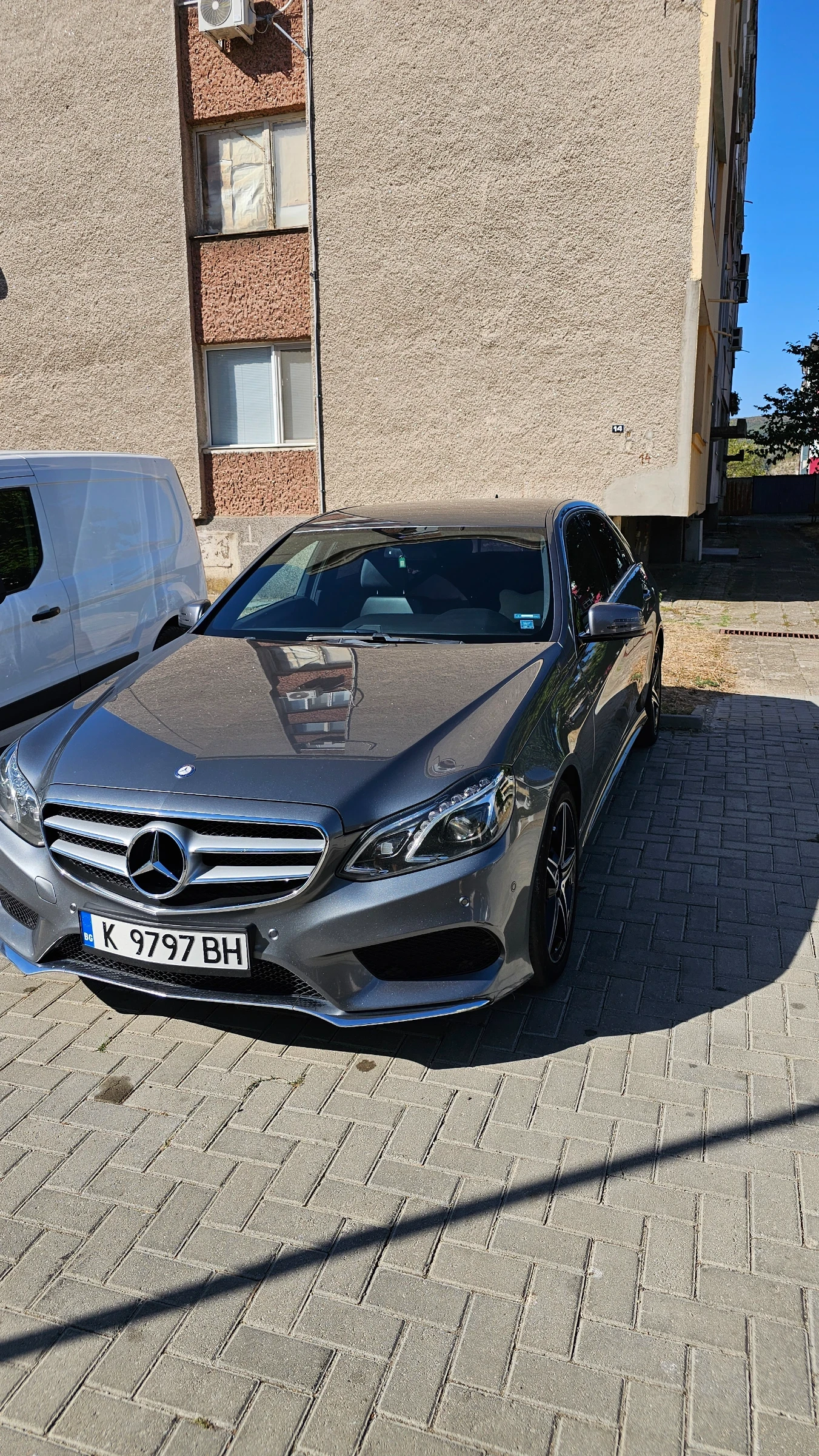 Mercedes-Benz E 220