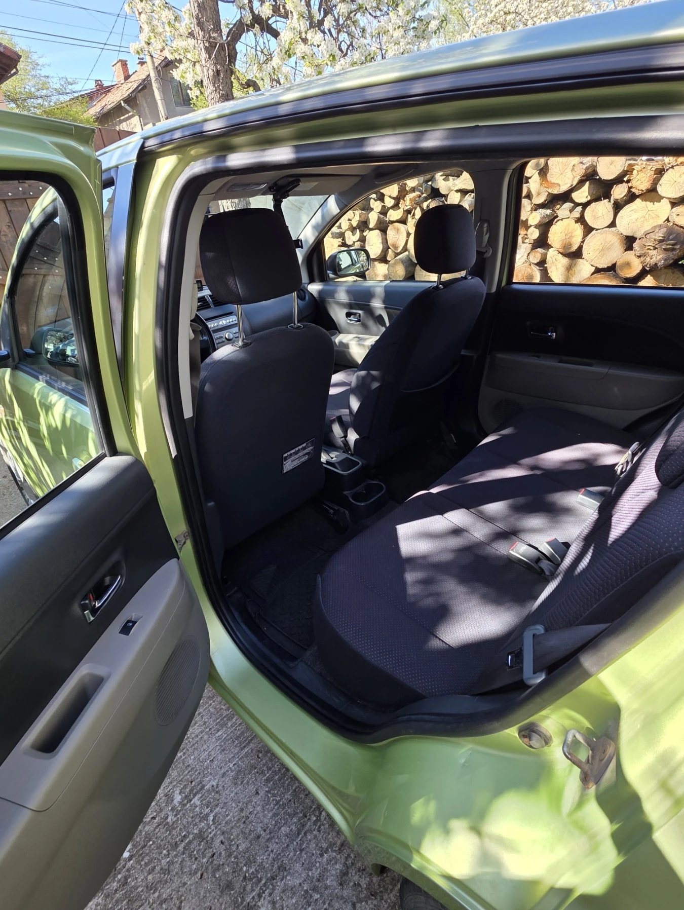 Daihatsu Sirion 1.3 бензин / LPG (газ) / 4х4, снимка 10 - Автомобили и джипове - 54245622