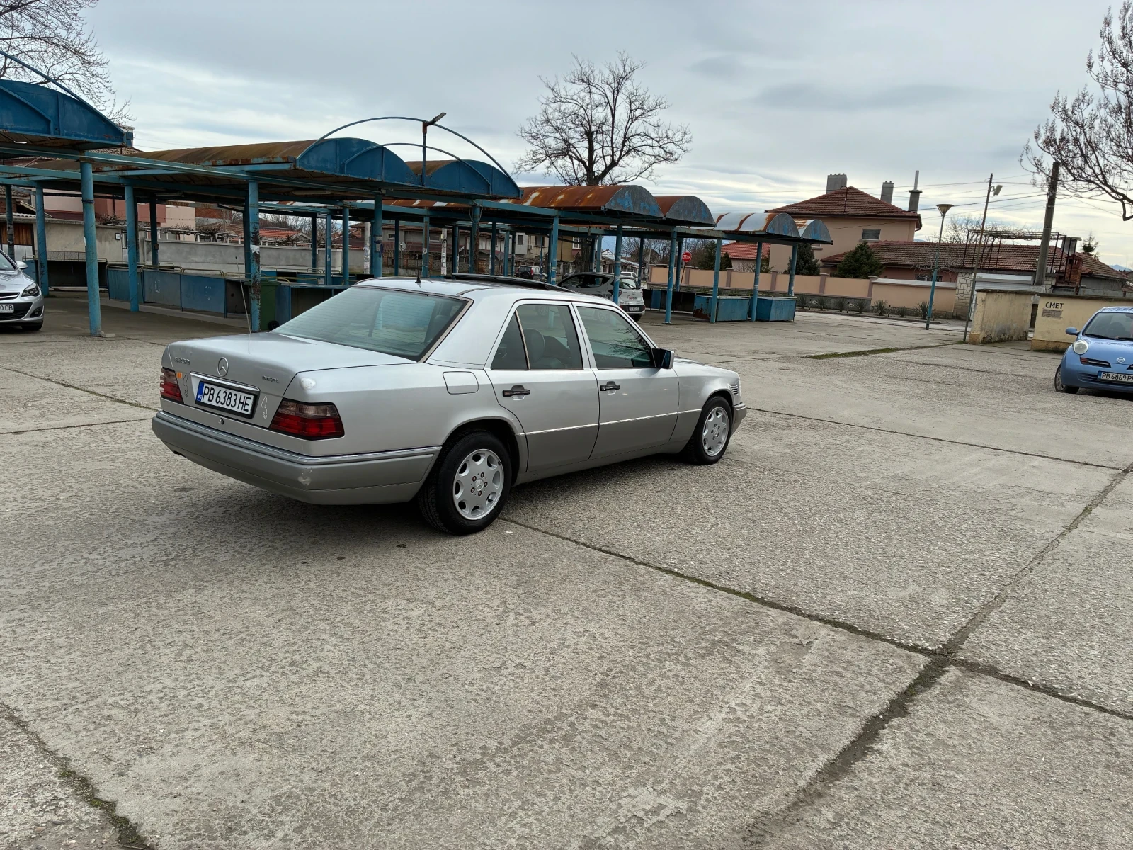 Mercedes-Benz 124, снимка 4 - Автомобили и джипове - 54254223