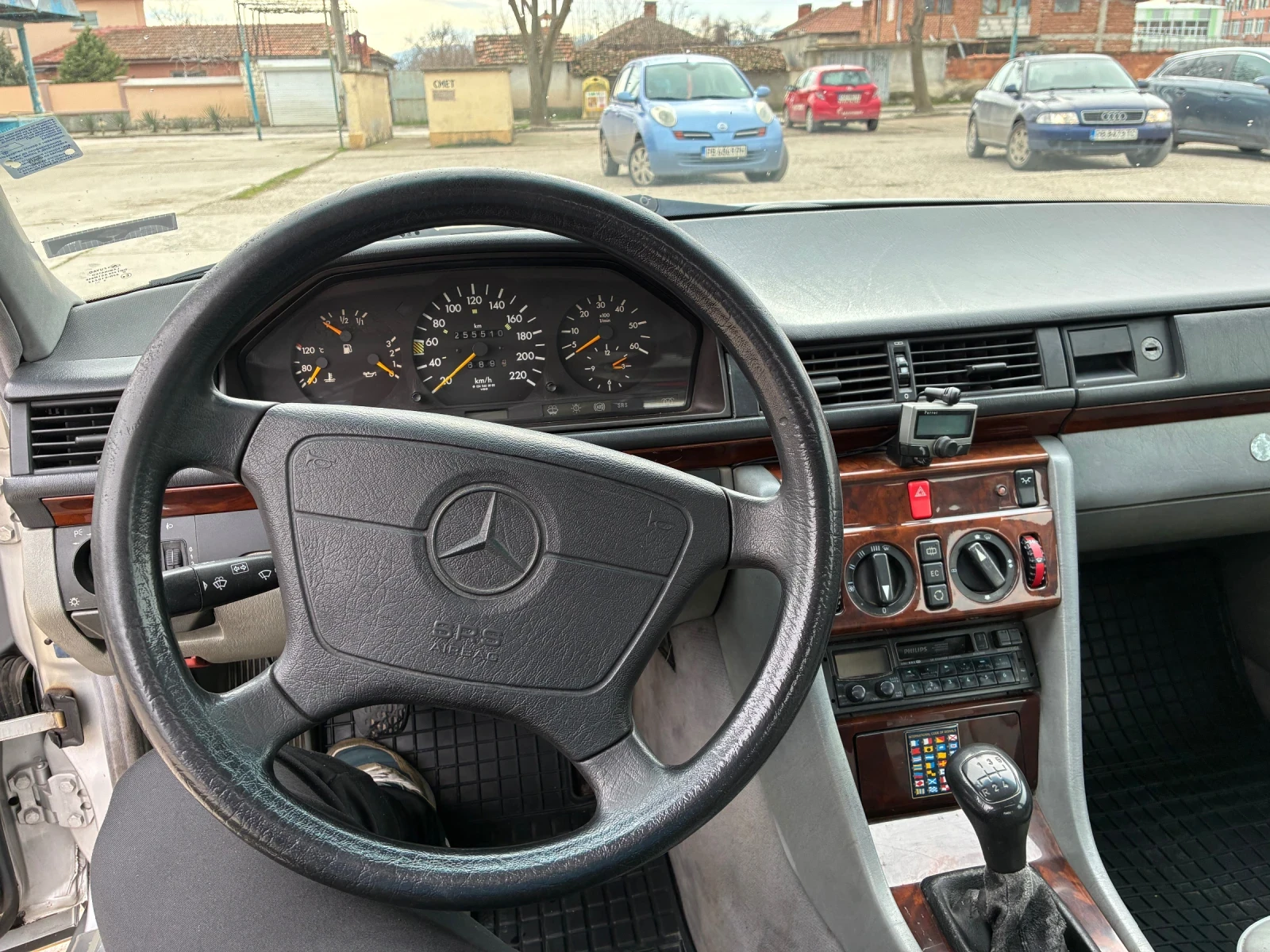 Mercedes-Benz 124, снимка 6 - Автомобили и джипове - 54254223