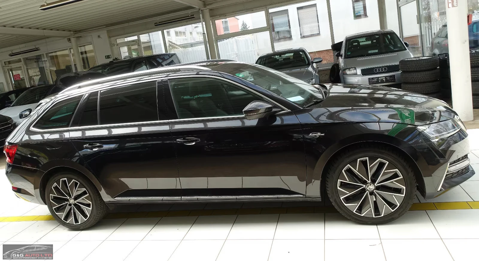 Skoda Superb 2.0TDI/200HP/L&K/4X4/MASSAGE/PANO/MEMO/CAM/193q, снимка 4 - Автомобили и джипове - 54269851