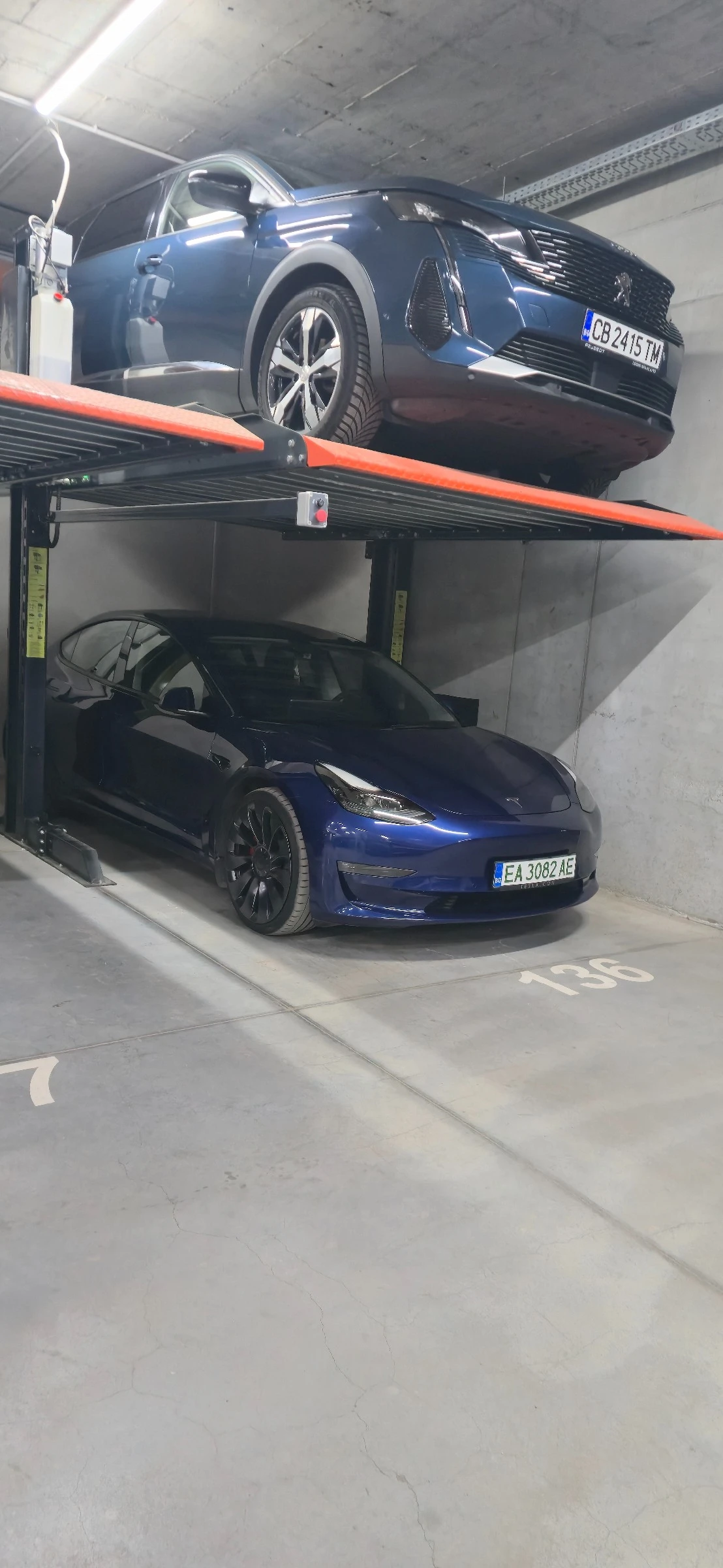 Peugeot 5008 ALLURE PACK 1.5, 6 + 1 , снимка 12 - Автомобили и джипове - 54333115