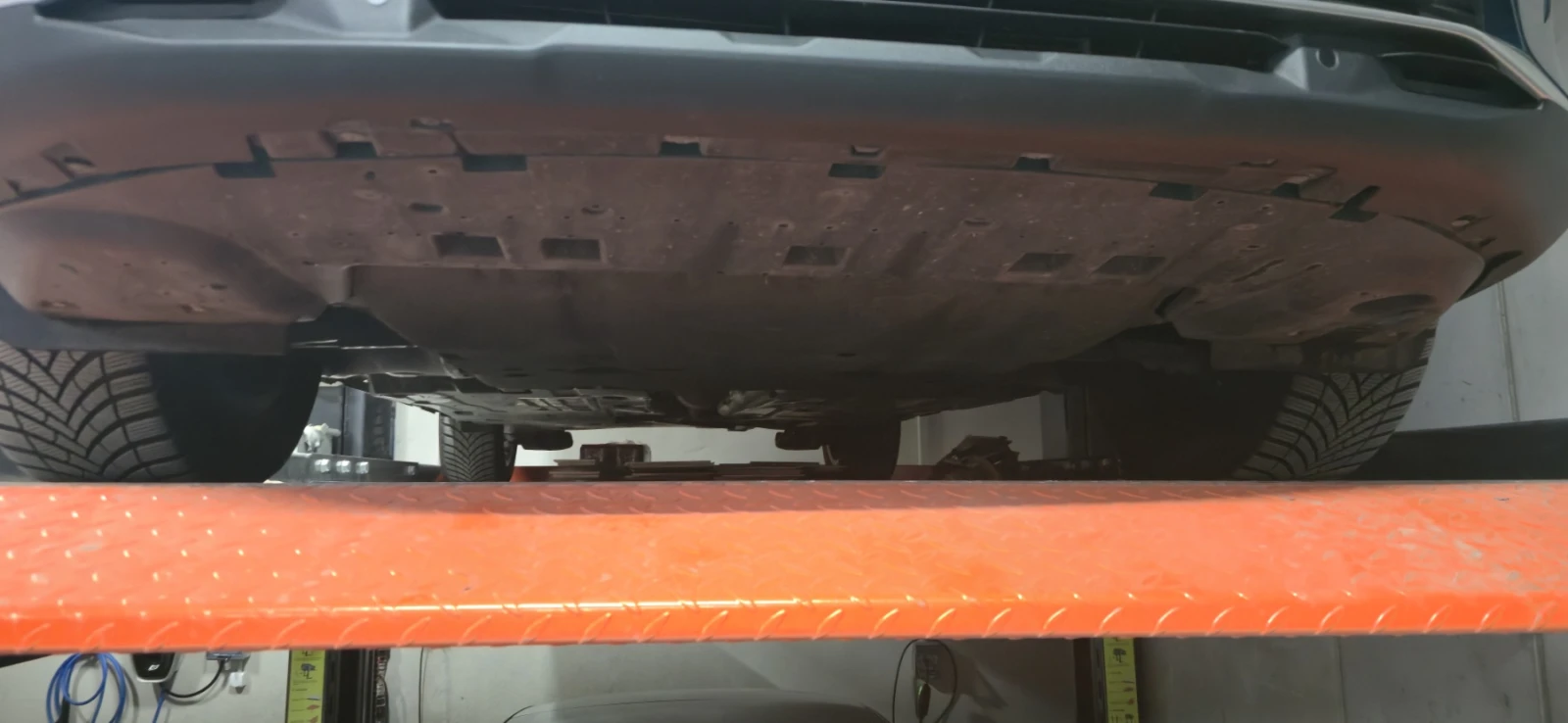 Peugeot 5008 ALLURE PACK 1.5, 6 + 1 , снимка 13 - Автомобили и джипове - 54333115