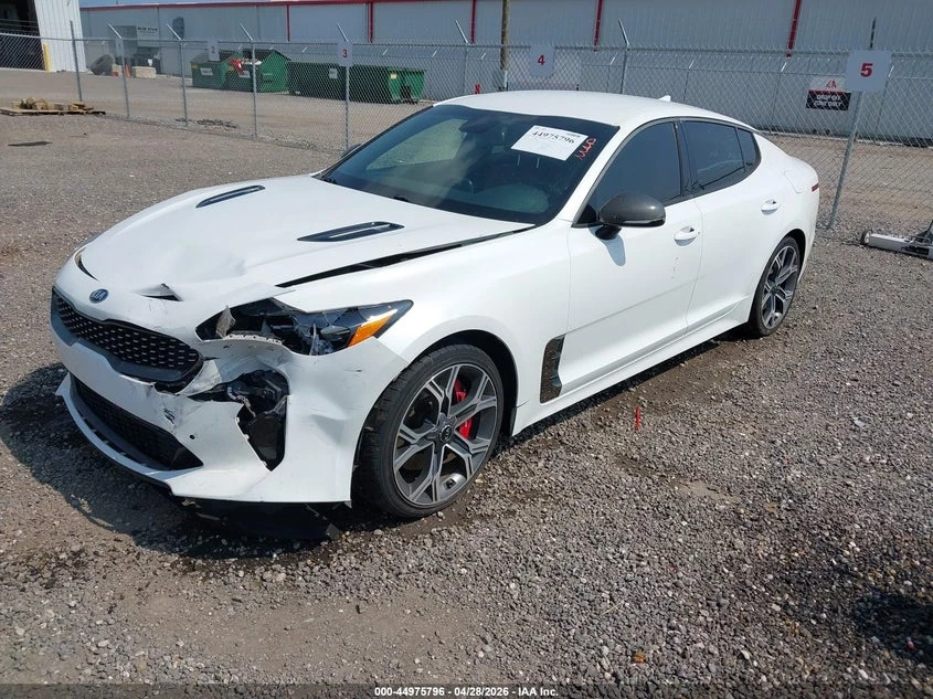 Kia Stinger 3.3l Gt, снимка 2 - Автомобили и джипове - 54860647