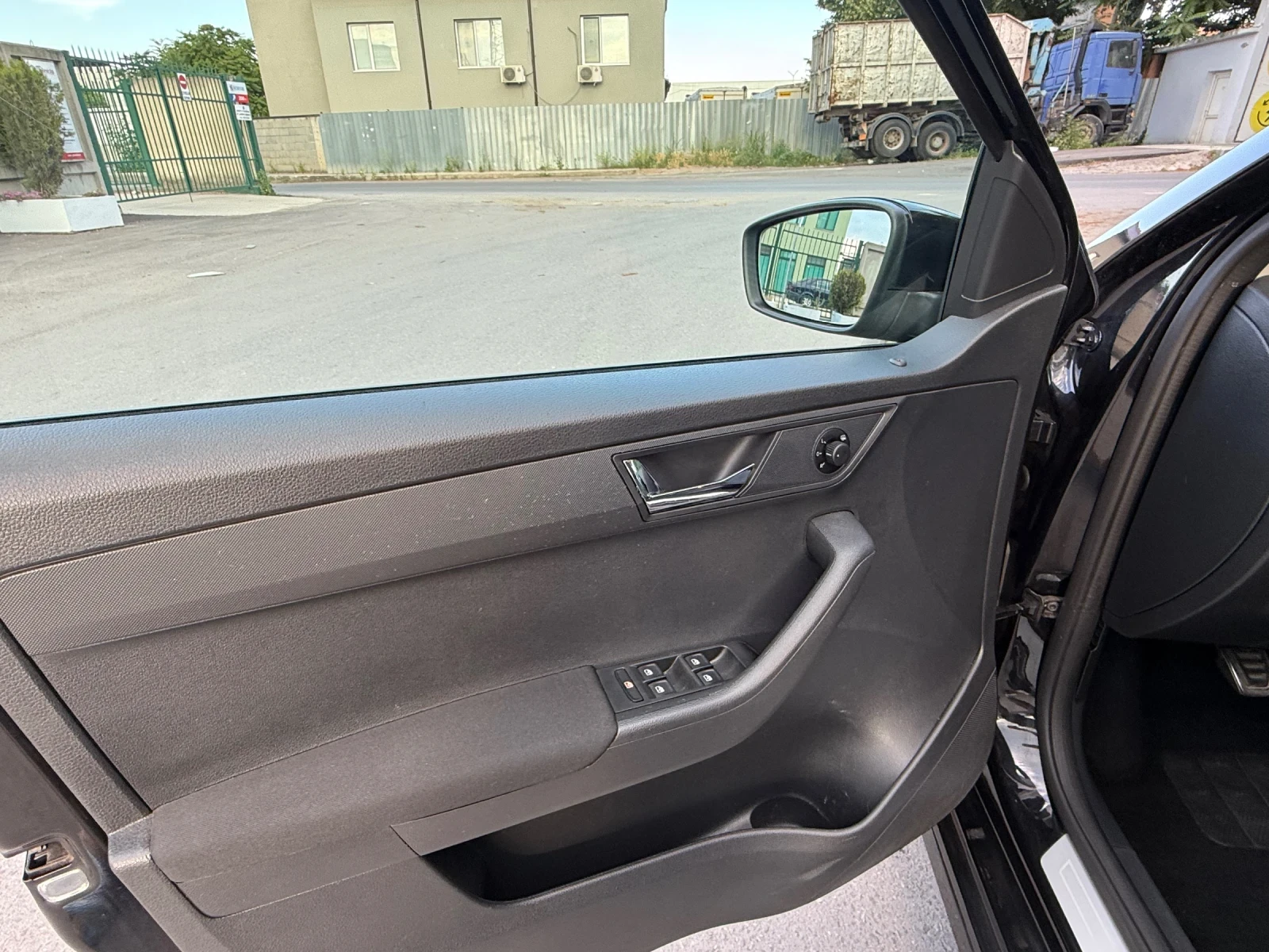 Skoda Fabia MONTE-CARLO, снимка 12 - Автомобили и джипове - 54991784
