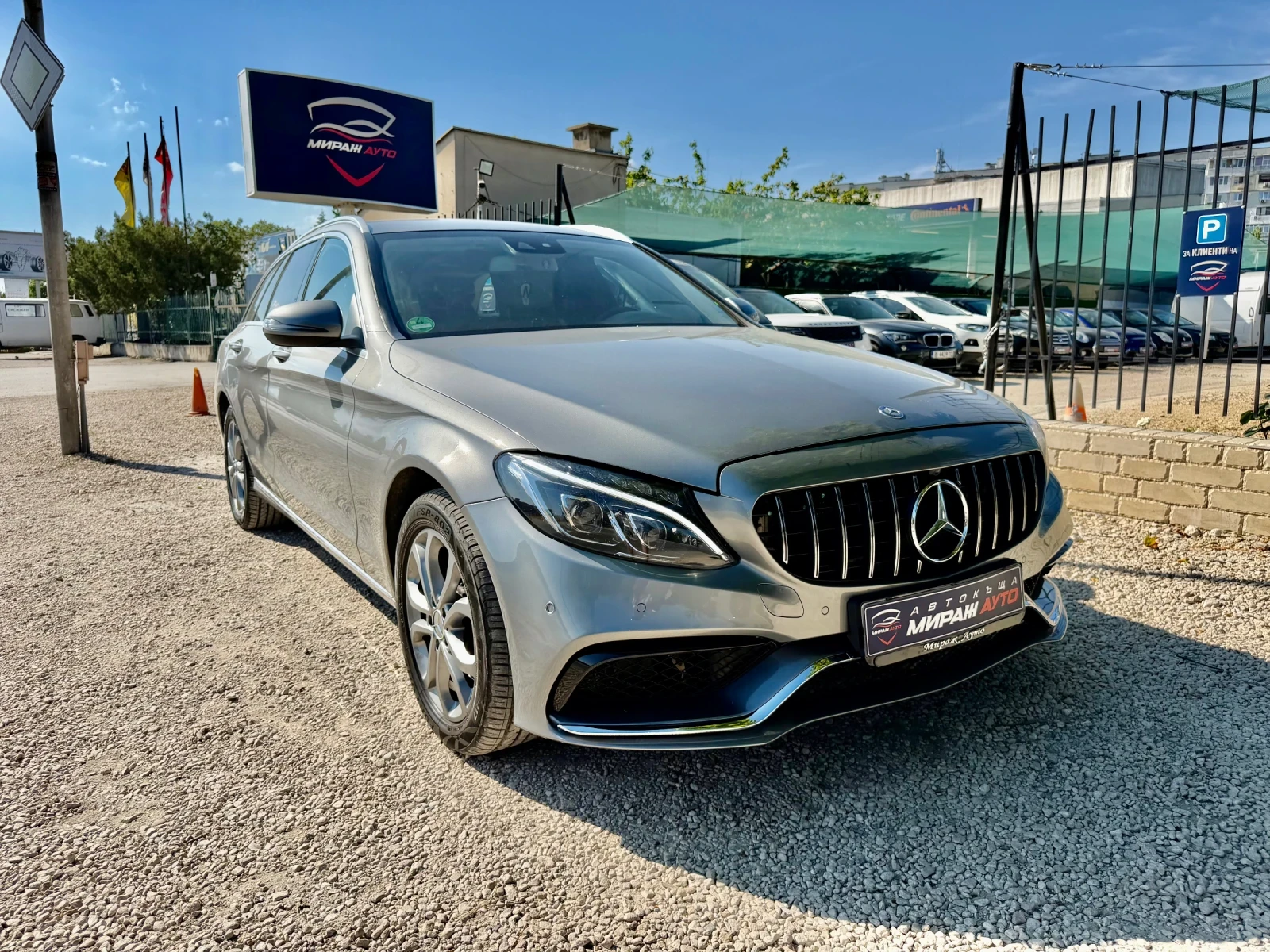 Mercedes-Benz C 250 Optic C63 AMG* 4MATIC* MULIBEAM LED* , снимка 3 - Автомобили и джипове - 55072995
