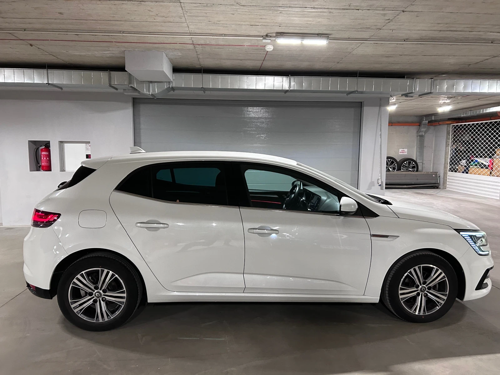 Renault Megane, снимка 3 - Автомобили и джипове - 55245041
