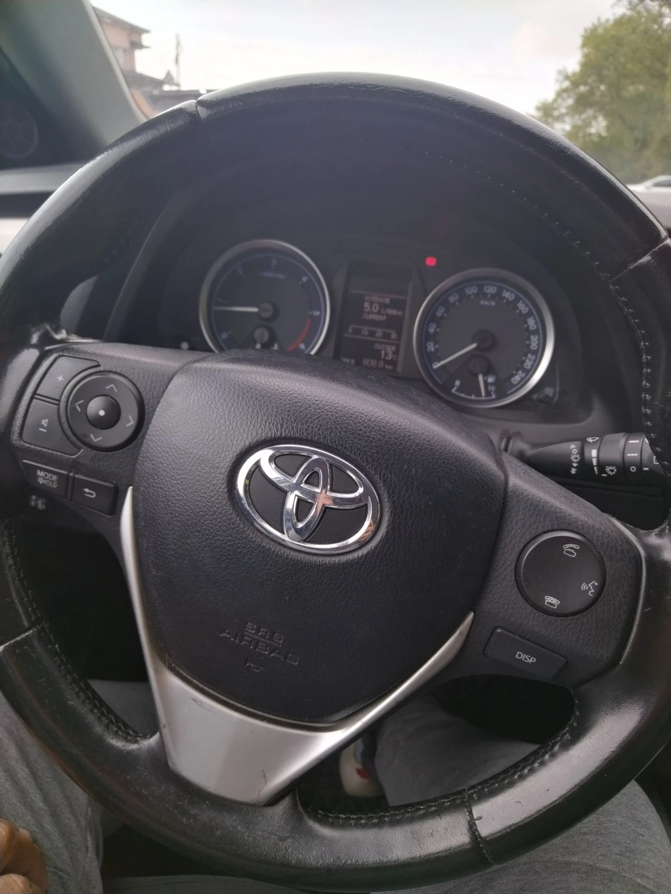 Toyota Auris, снимка 6 - Автомобили и джипове - 56152889