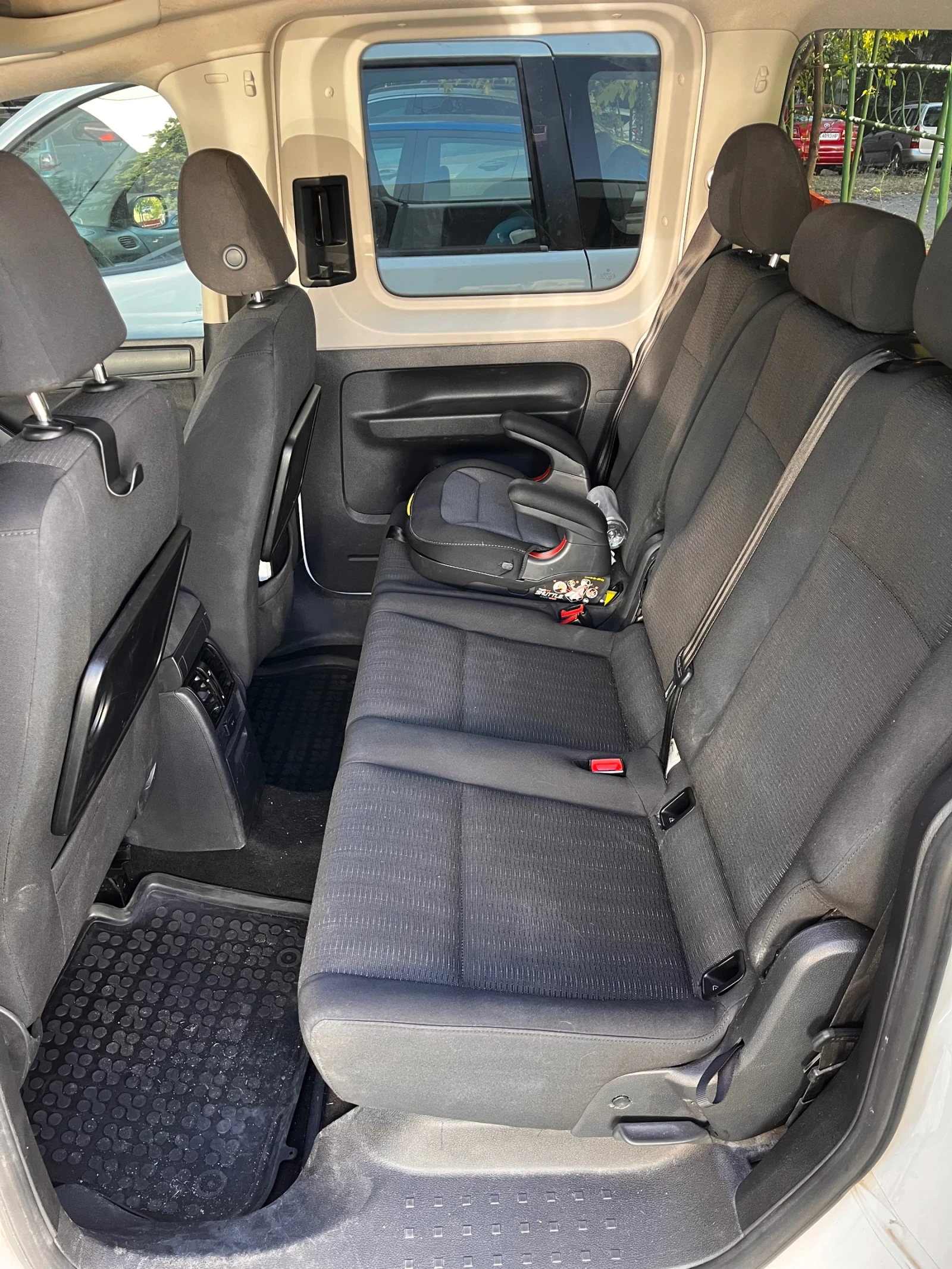 VW Caddy, снимка 9 - Автомобили и джипове - 56509242
