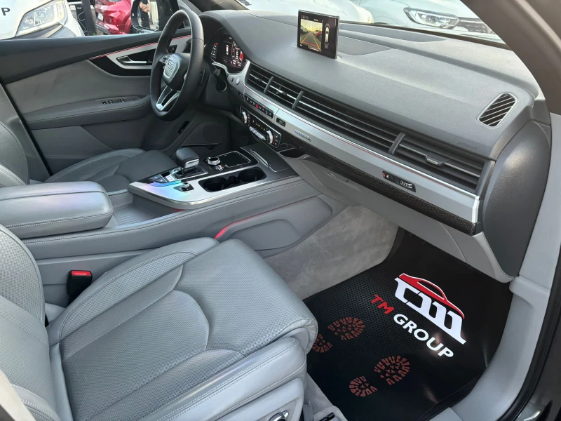 Audi SQ7 4.0 V8T* S Line+ * MATRIX* Pano* Dis* Carbon* BOSE, снимка 10 - Автомобили и джипове - 47440718