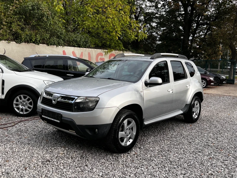 Dacia Duster 1.6i 105k.c. - 4X4 - ОТЛИЧНО СЪСТЯНИЕ!, снимка 1 - Автомобили и джипове - 47459945