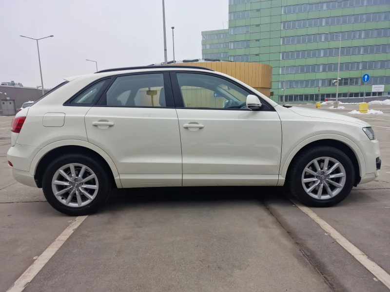 Audi Q3 2.0 TDI, снимка 4 - Автомобили и джипове - 48737059