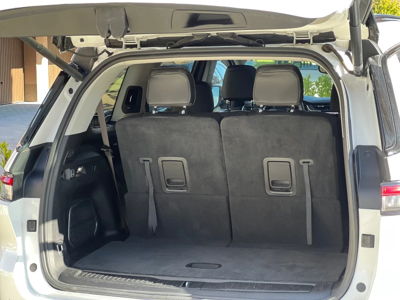 Jeep Grand cherokee 6 местен/32 000км, снимка 17 - Автомобили и джипове - 52777606