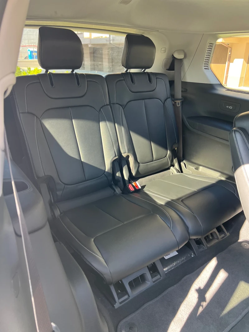 Jeep Grand cherokee 6 местен/32 000км, снимка 14 - Автомобили и джипове - 52777606