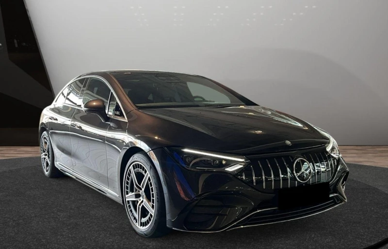 Mercedes-Benz EQE 43 AMG 4-MATIC PANORAMA BURMESTER AIRMATIC, снимка 4 - Автомобили и джипове - 52516758