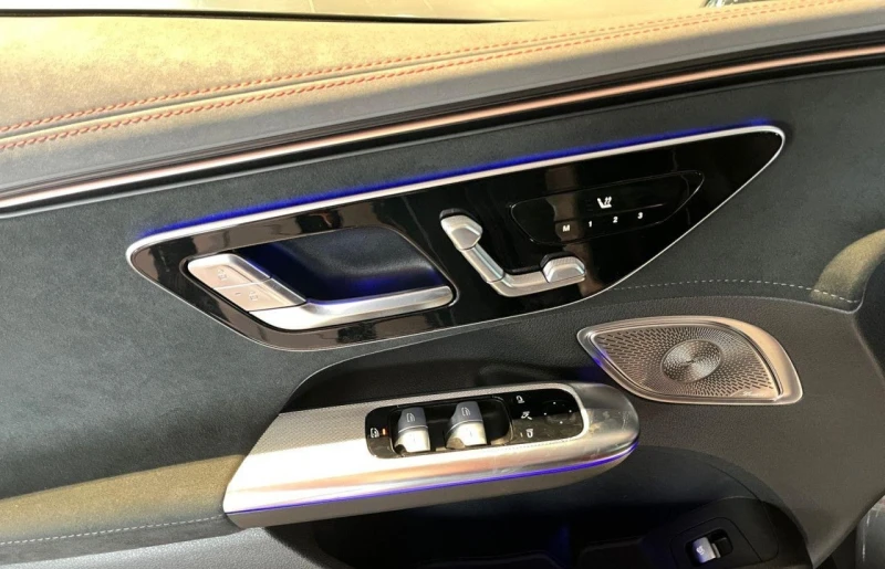 Mercedes-Benz EQE 43 AMG 4-MATIC PANORAMA BURMESTER AIRMATIC, снимка 10 - Автомобили и джипове - 52516758