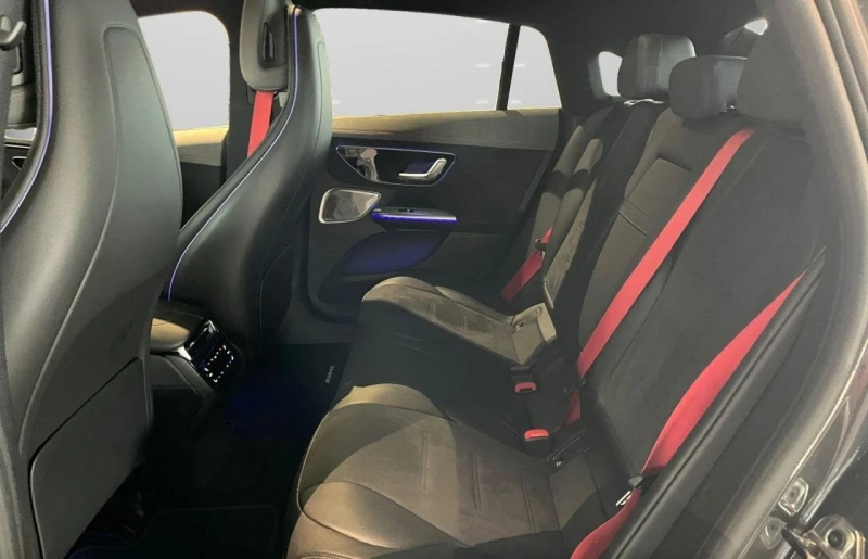 Mercedes-Benz EQE 43 AMG 4-MATIC PANORAMA BURMESTER AIRMATIC, снимка 11 - Автомобили и джипове - 52516758
