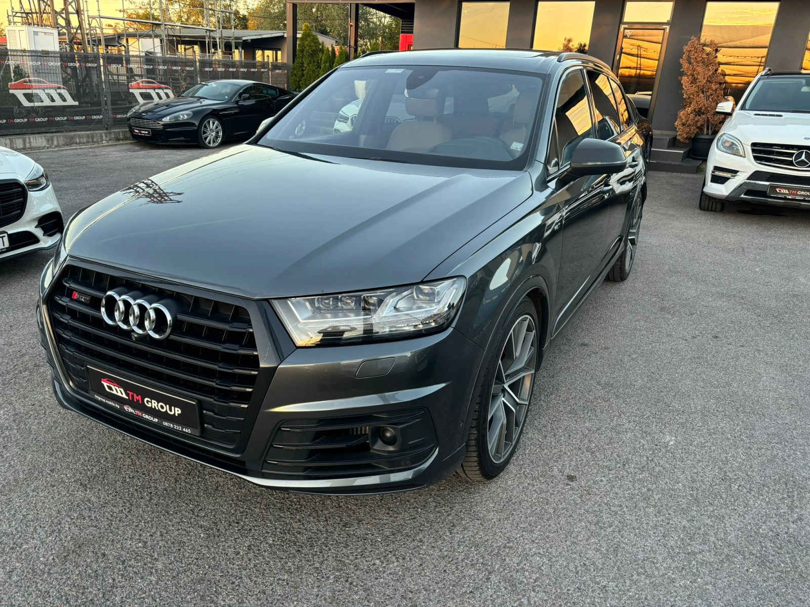 Audi SQ7 4.0 V8T* S Line+ * MATRIX* Pano* Dis* Carbon* BOSE - изображение 2