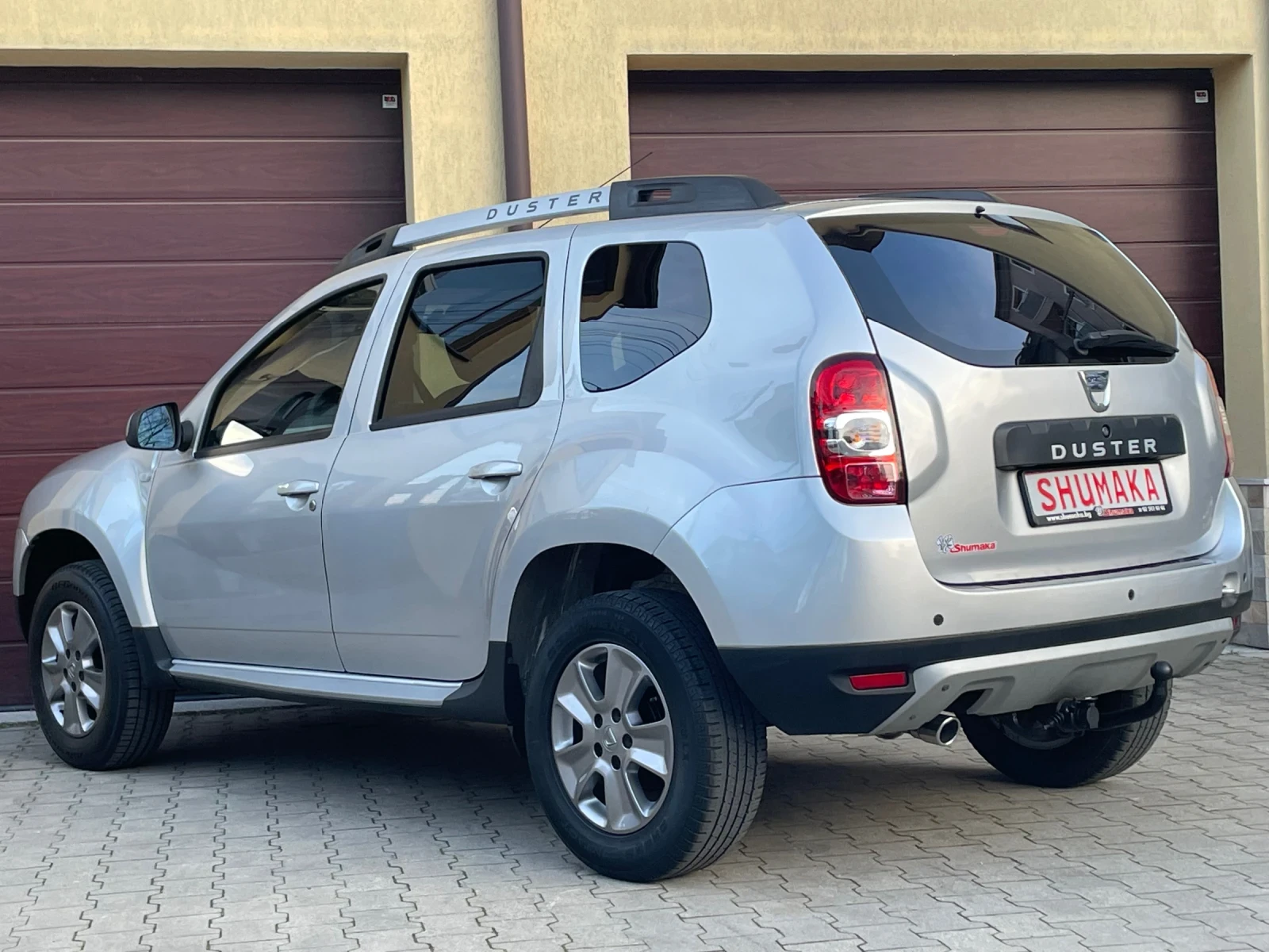 Dacia Duster LPG-1.6i-115ps Пълна Сервизна История! - изображение 4