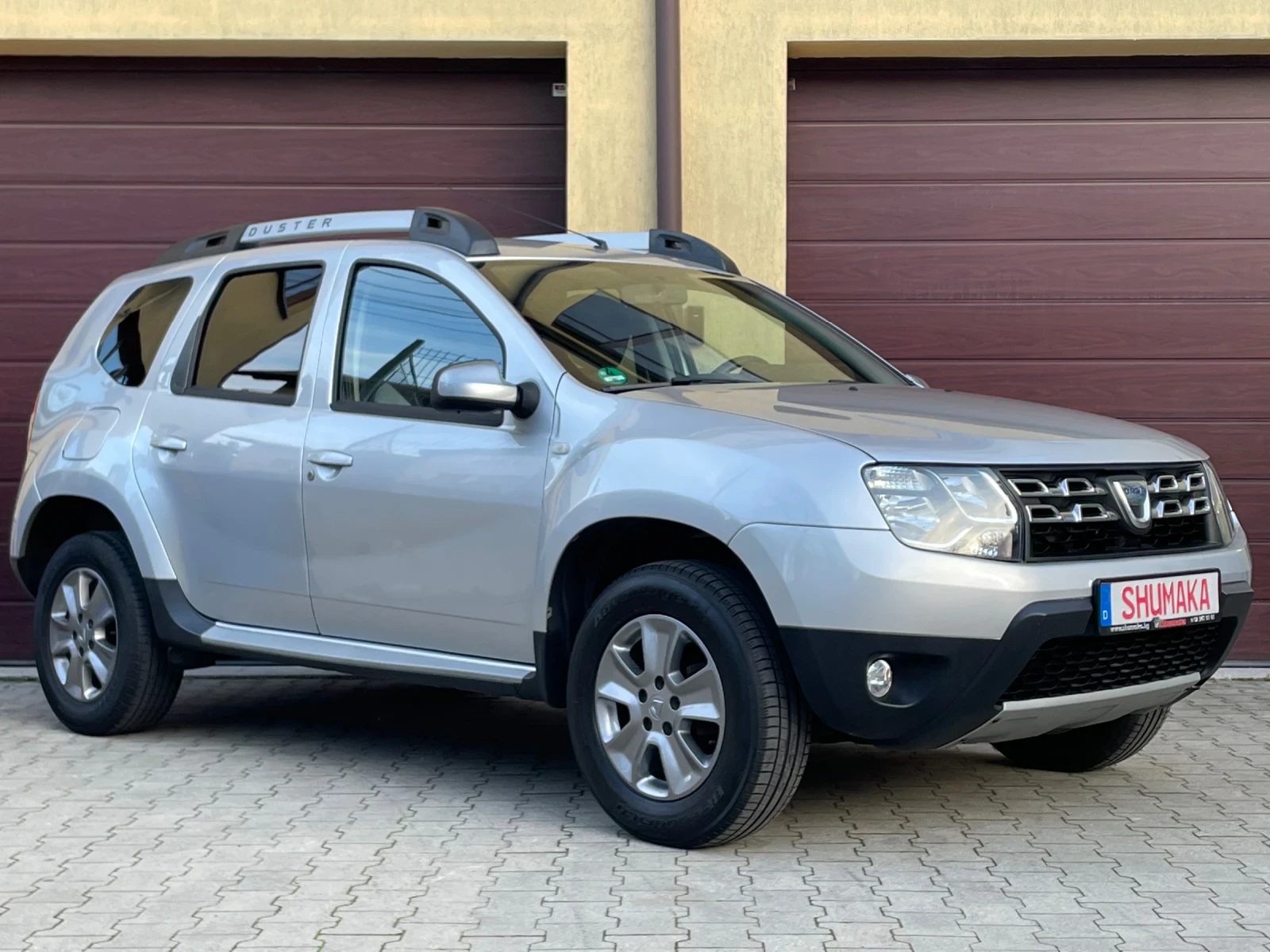 Dacia Duster LPG-1.6i-115ps Пълна Сервизна История! - изображение 3
