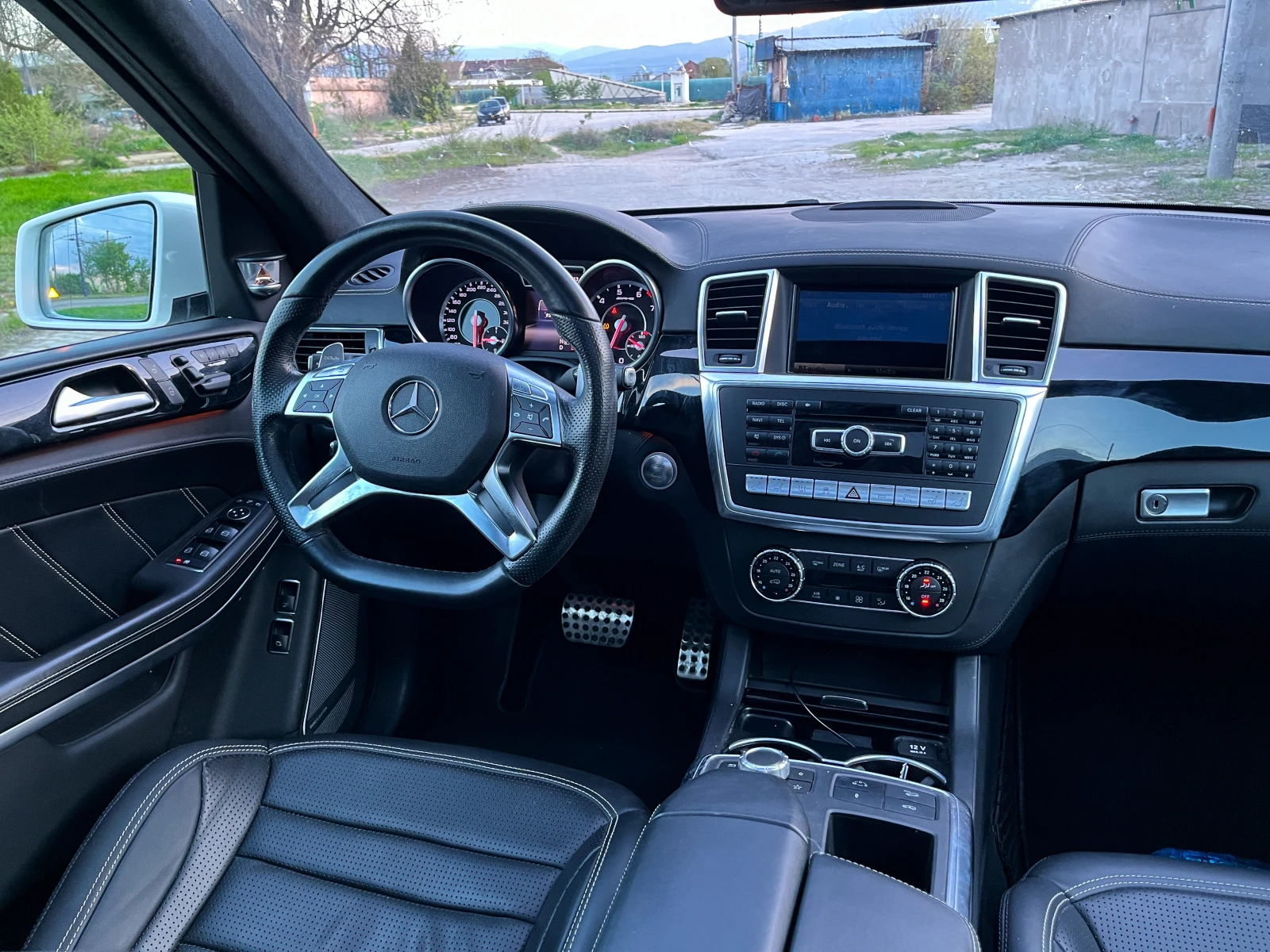 Mercedes-Benz GL 63 AMG  - изображение 9
