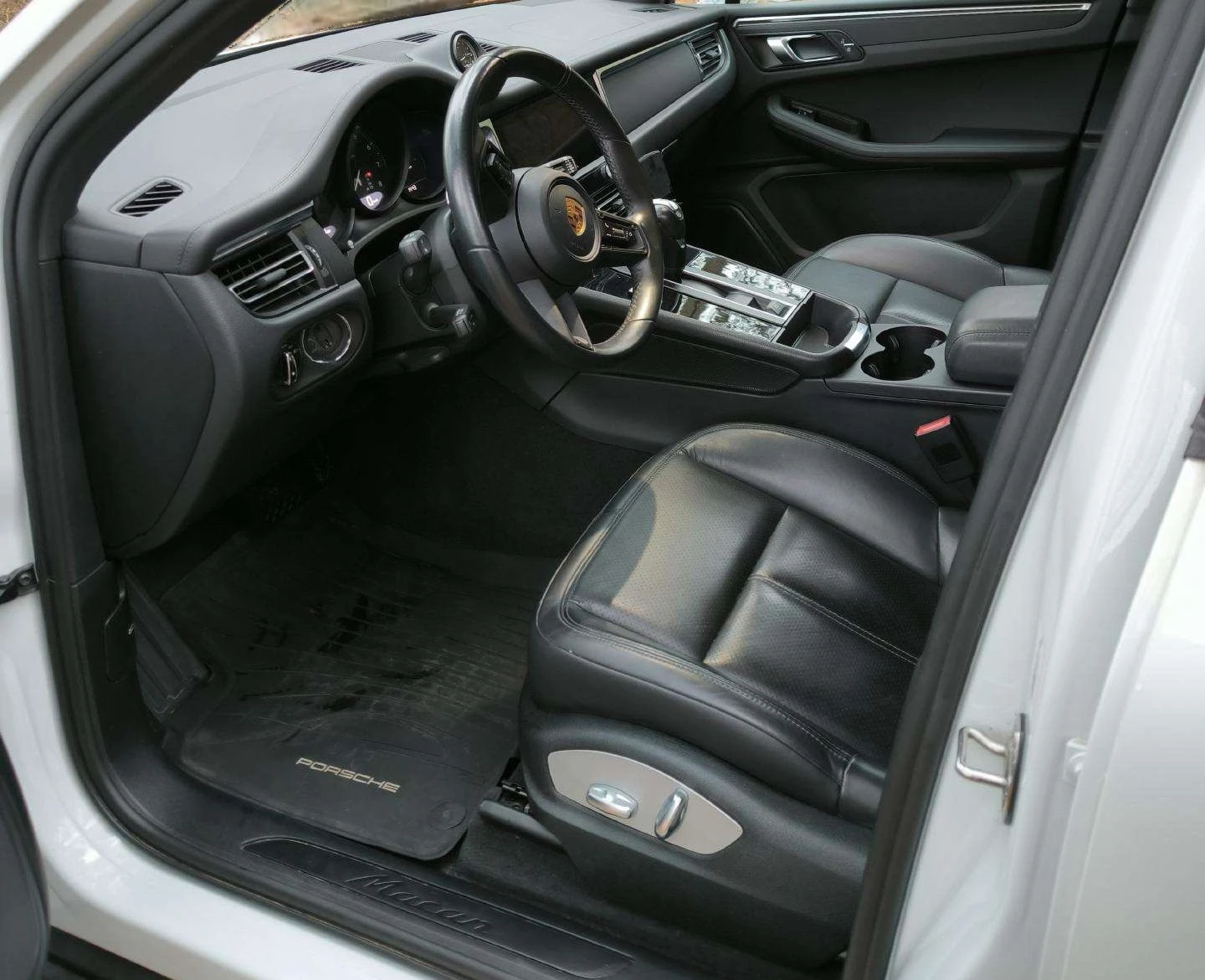 Porsche Macan 2.0 i - изображение 5