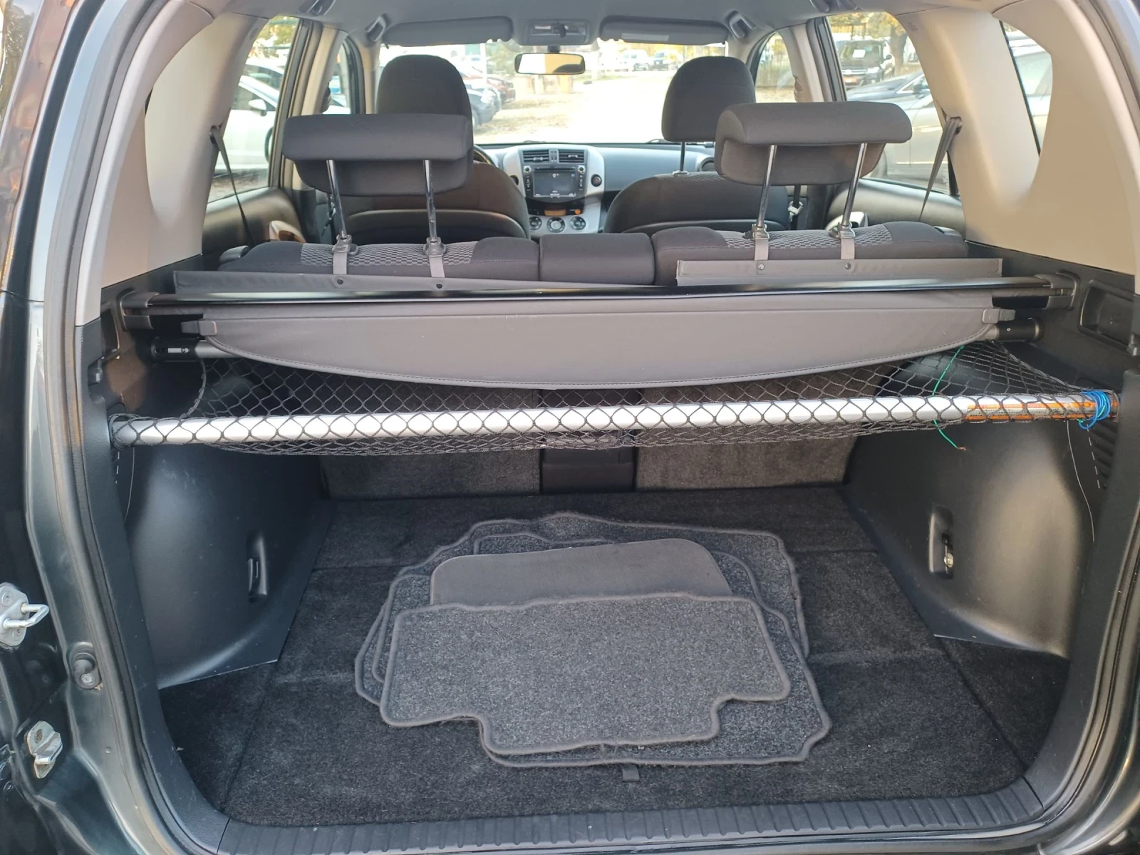 Toyota Rav4 2.2-136D4D! 4Х4! НАВИГАЦИЯ! КАМЕРА! | Mobile.bg — изображение 16