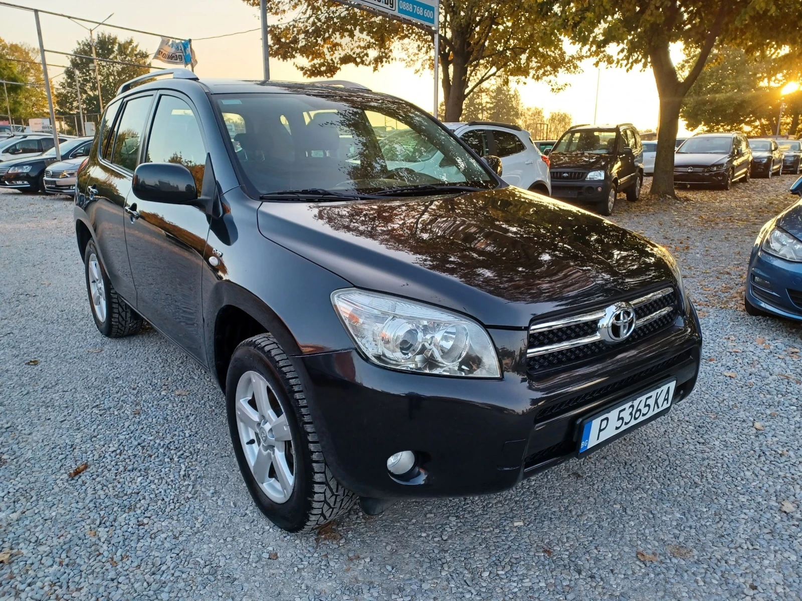 Toyota Rav4 2.2-136D4D! 4Х4! НАВИГАЦИЯ! КАМЕРА! - изображение 3