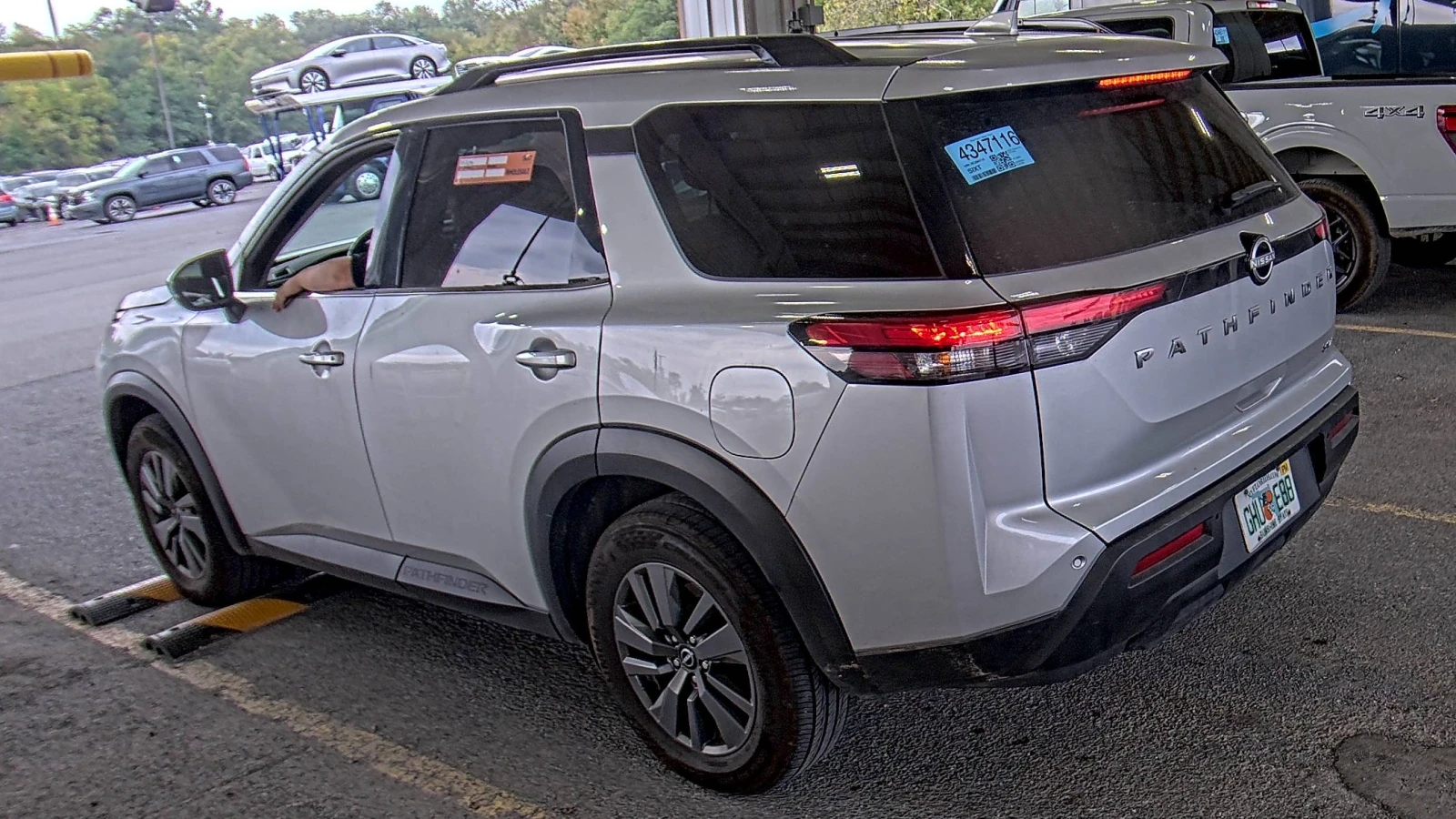 Nissan Pathfinder *  *  | Mobile.bg   2