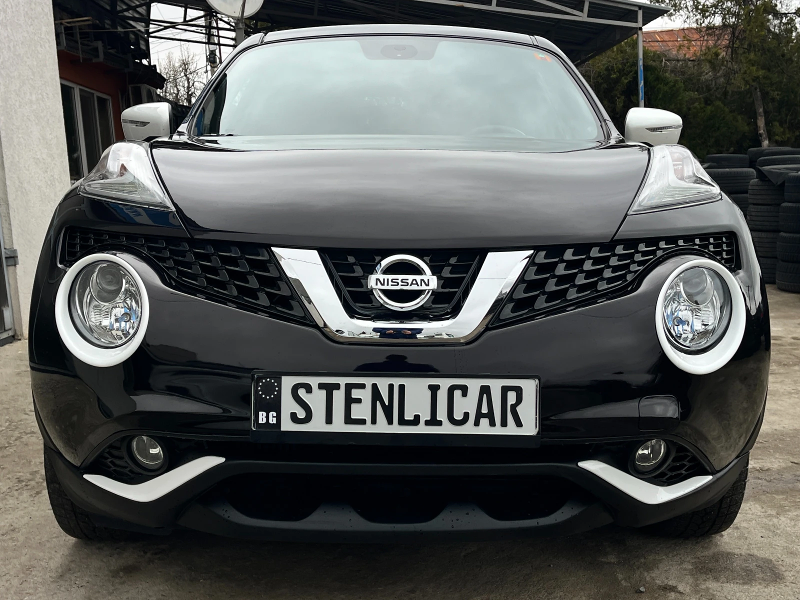 Nissan Juke 1.6i-4X4-TEKNA Edition, снимка 4 - Автомобили и джипове - 54047327