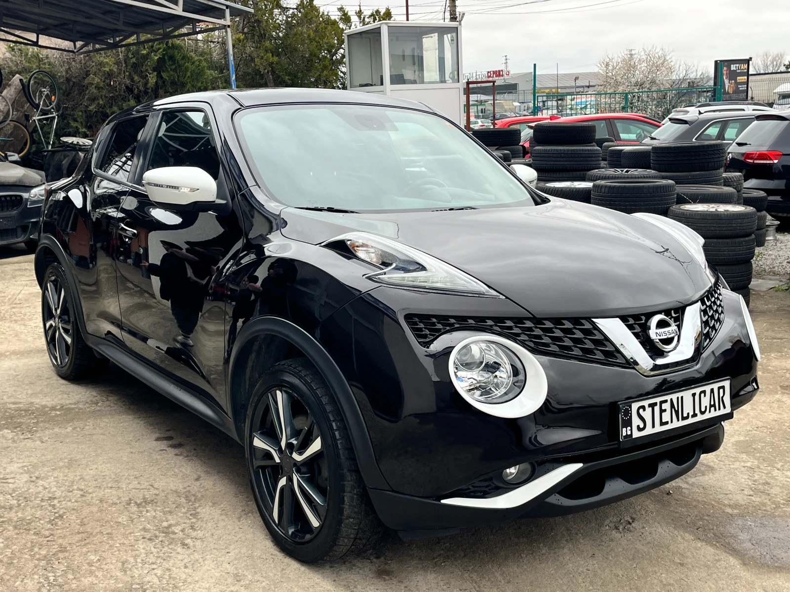Nissan Juke 1.6i-4X4-TEKNA Edition, снимка 5 - Автомобили и джипове - 54047327