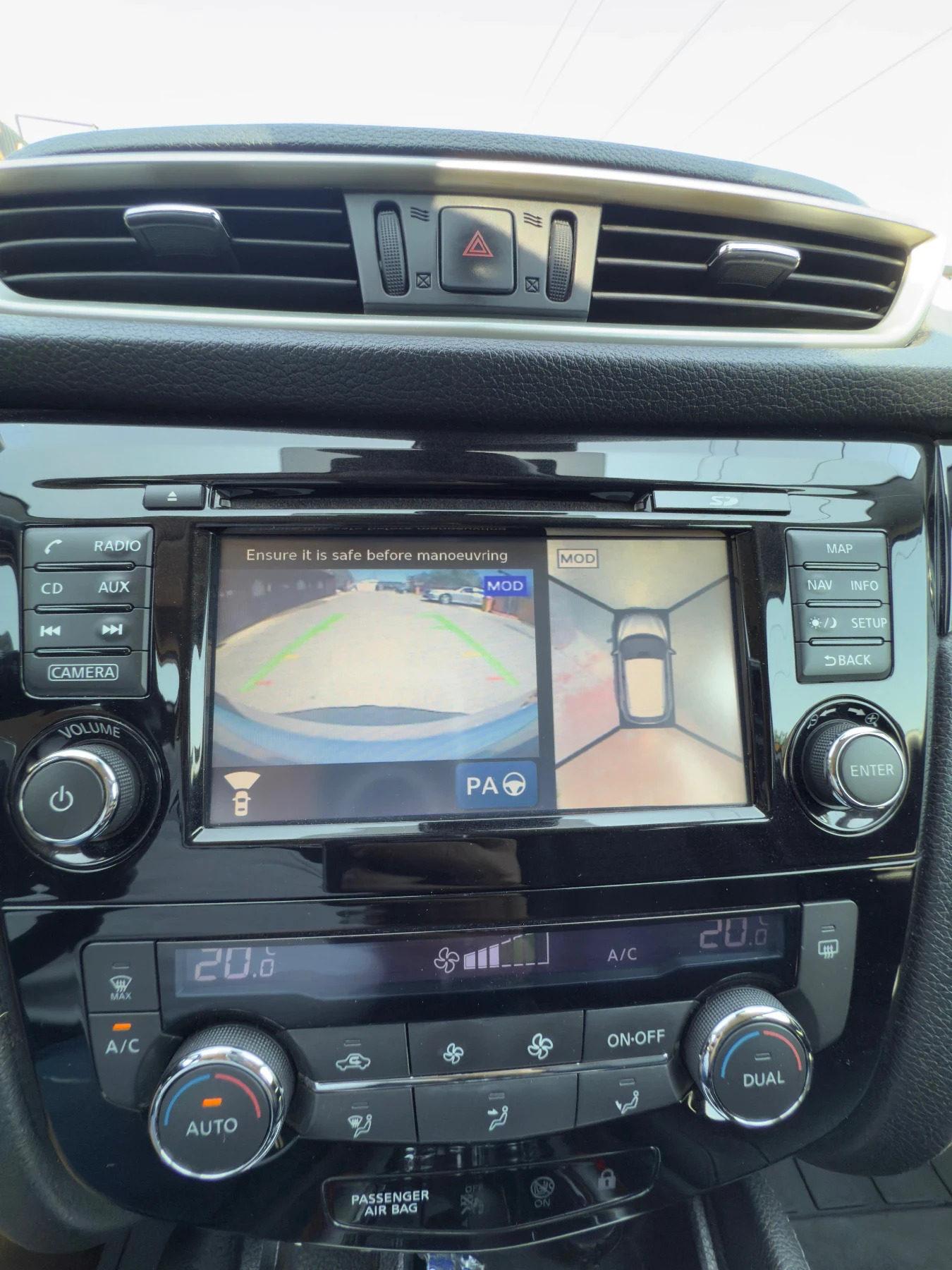 Nissan Qashqai Tekna 1.6D , снимка 16 - Автомобили и джипове - 54290045