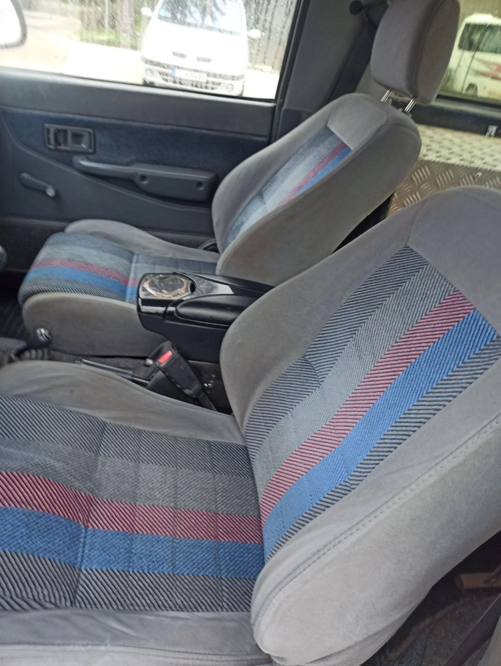 Daihatsu Feroza ГАЗ-БЕНЗИН, снимка 11 - Автомобили и джипове - 54512110