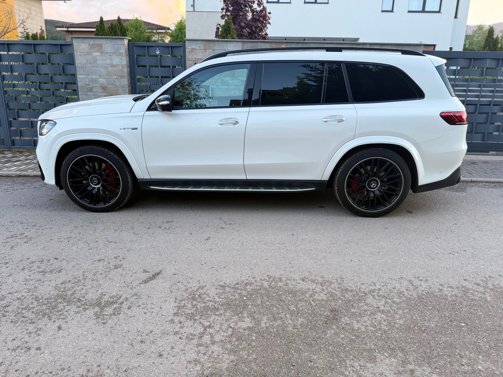 Mercedes-Benz GLS 63 AMG Възможен лизинг, снимка 5 - Автомобили и джипове - 54573090