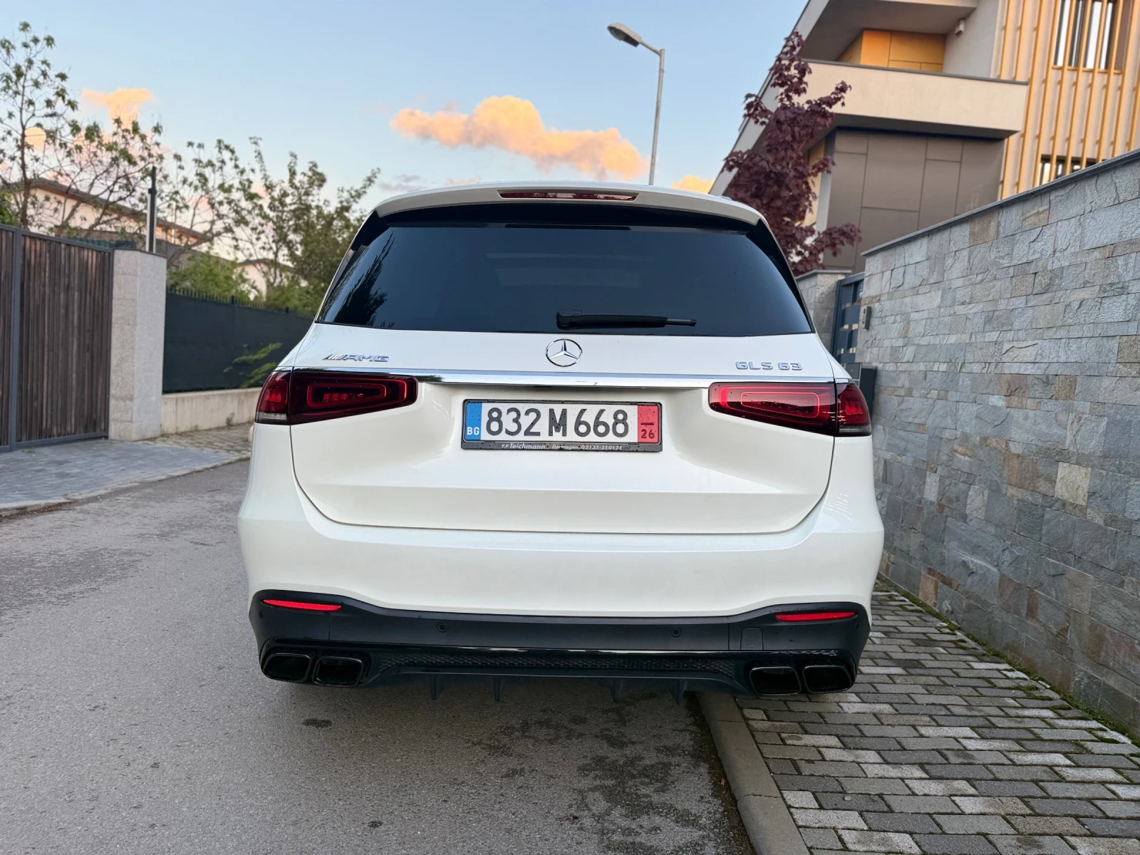 Mercedes-Benz GLS 63 AMG Възможен лизинг, снимка 7 - Автомобили и джипове - 54573090