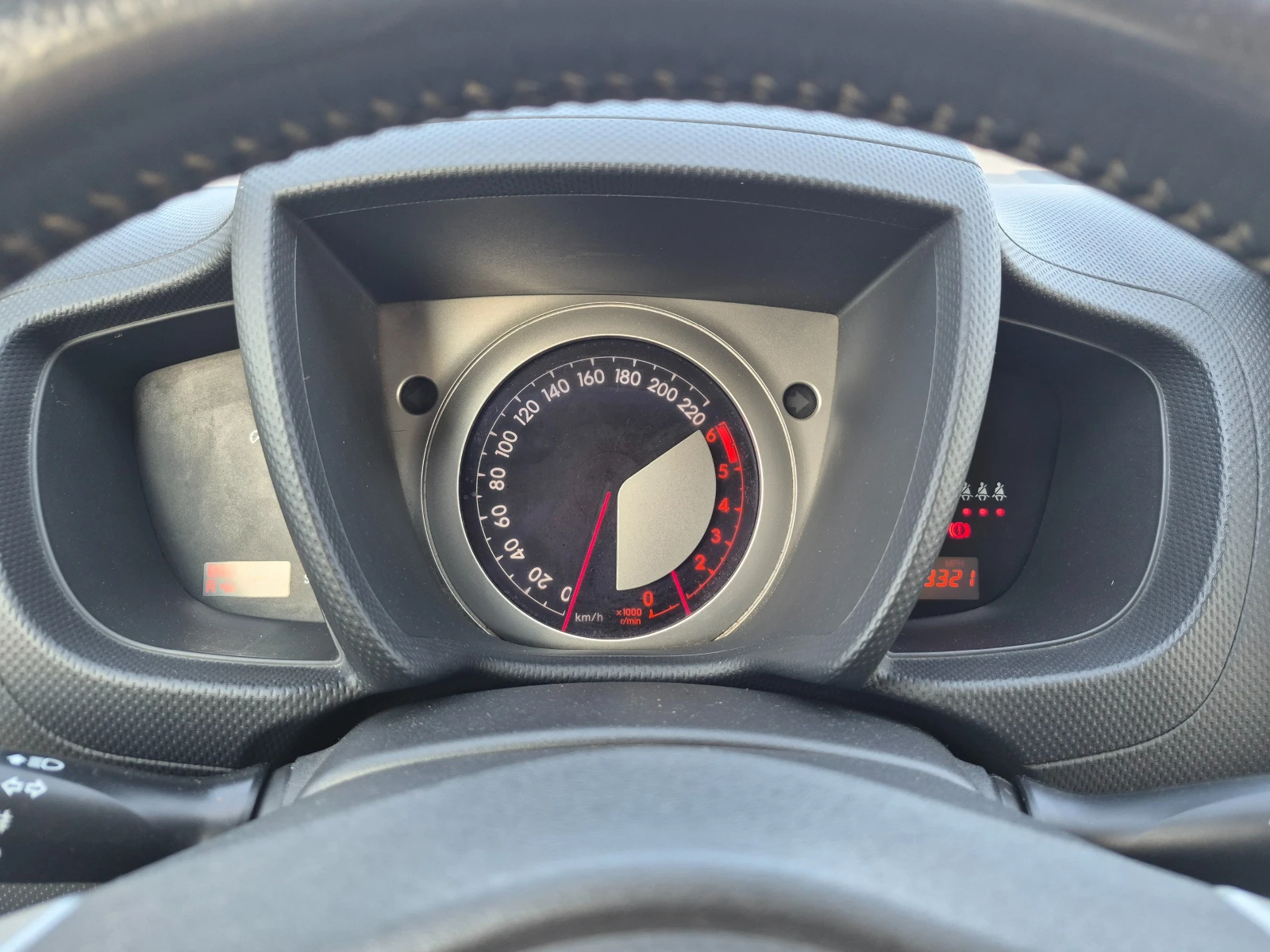 Toyota Urban Cruiser 1.4D4D, снимка 14 - Автомобили и джипове - 54626442