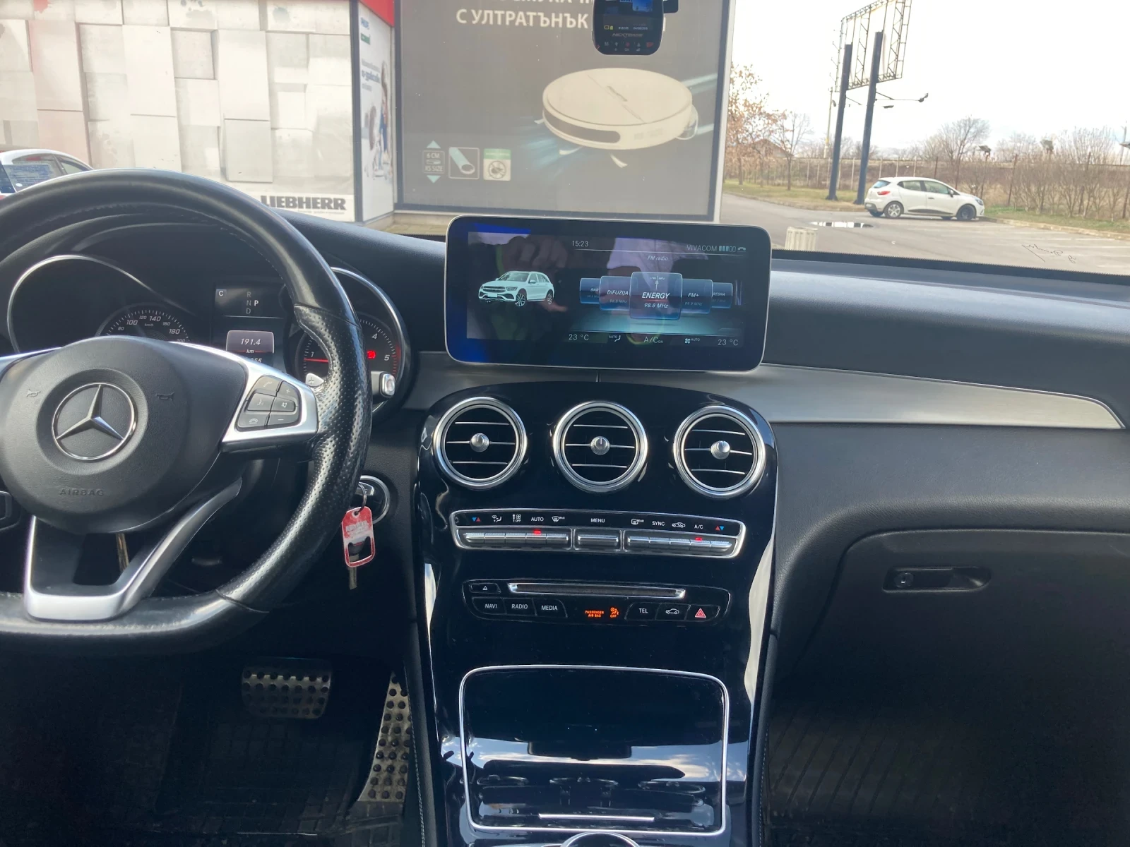 Mercedes-Benz GLC 220, снимка 7 - Автомобили и джипове - 54971807