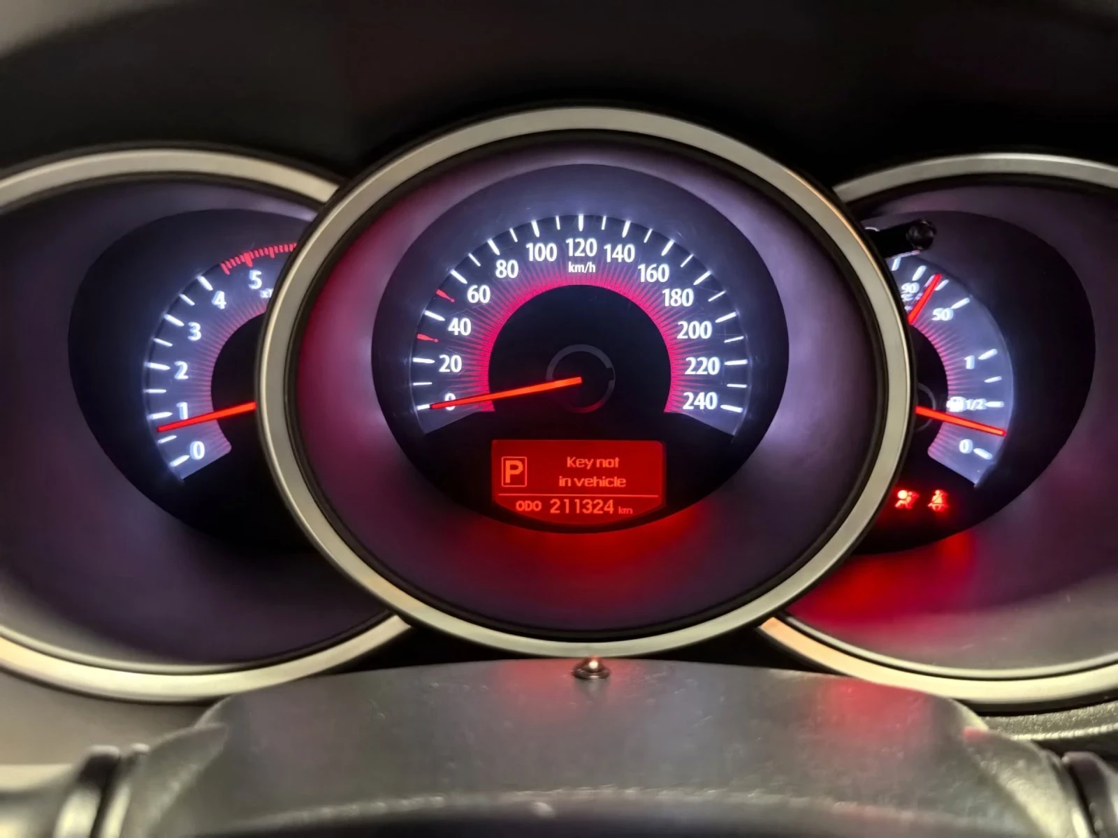 Kia Sorento 2.2CRDI, 194 PS, 6AT, PREMIUM , снимка 13 - Автомобили и джипове - 55093577