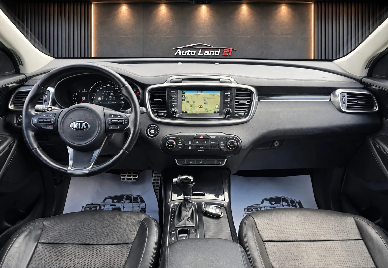 Kia Sorento 2.2CRDI* 200кс* AWD* 6+ 1* 175000км, снимка 13 - Автомобили и джипове - 55785412
