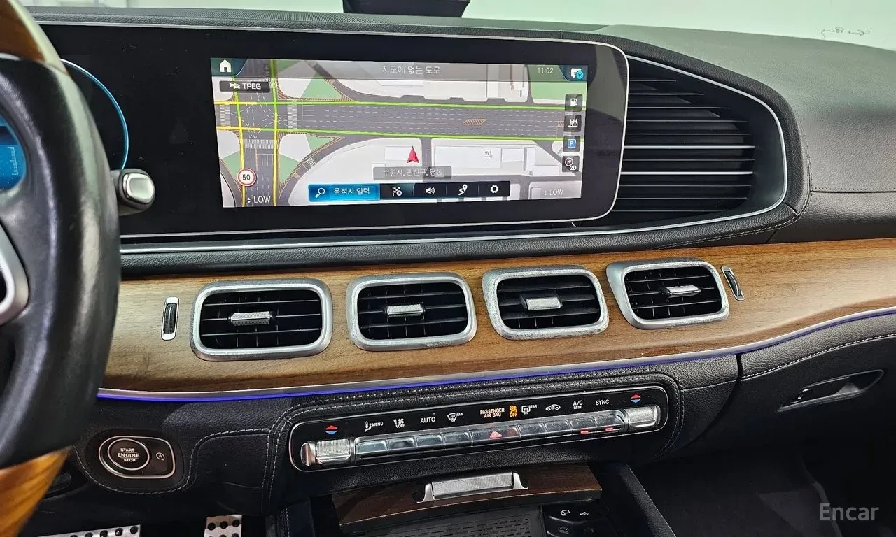 Mercedes-Benz GLS 400 AMG* LINE* BURMESTER* ОБДУХВАНЕ* ДИСТРОНИК* МАСАЖ*, снимка 8 - Автомобили и джипове - 55929830
