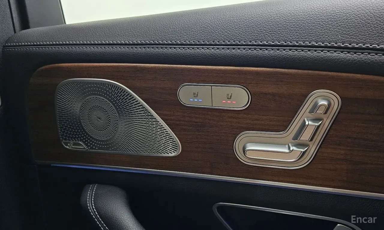 Mercedes-Benz GLS 400 AMG* LINE* BURMESTER* ОБДУХВАНЕ* ДИСТРОНИК* МАСАЖ*, снимка 14 - Автомобили и джипове - 55929830
