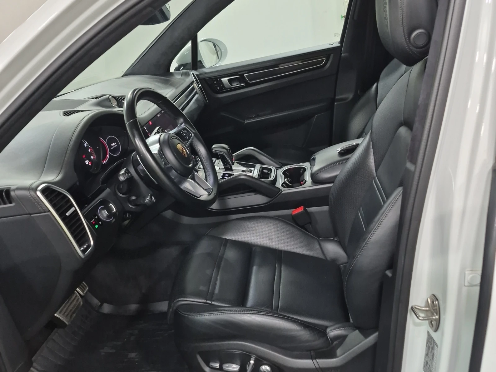 Porsche Cayenne GTS* Burmester* , снимка 6 - Автомобили и джипове - 55977445