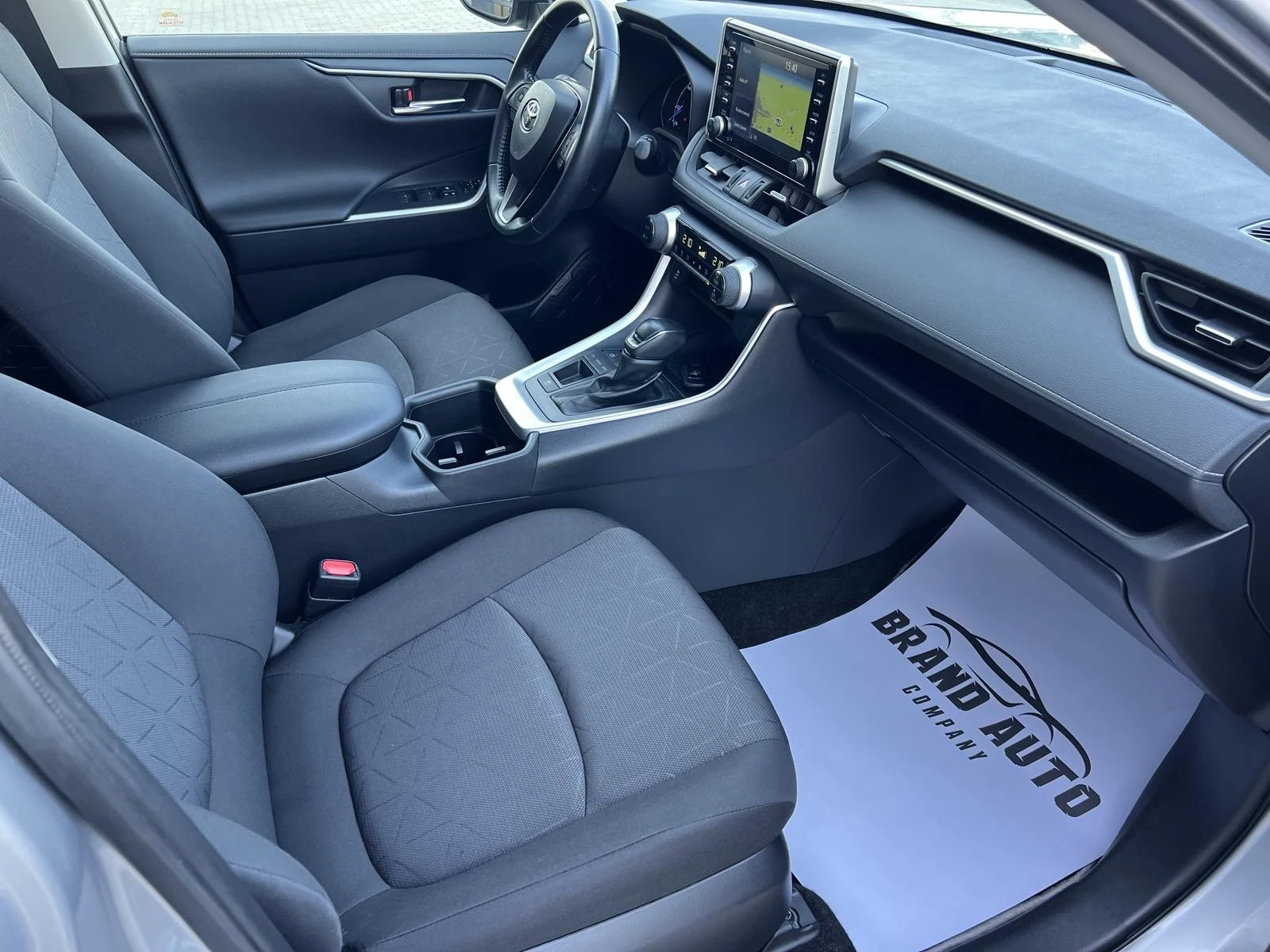 Toyota Rav4 * В ГАРАНЦИЯ от TOYOTA * 2.5 HYBRID 218 к.с , снимка 9 - Автомобили и джипове - 56167848