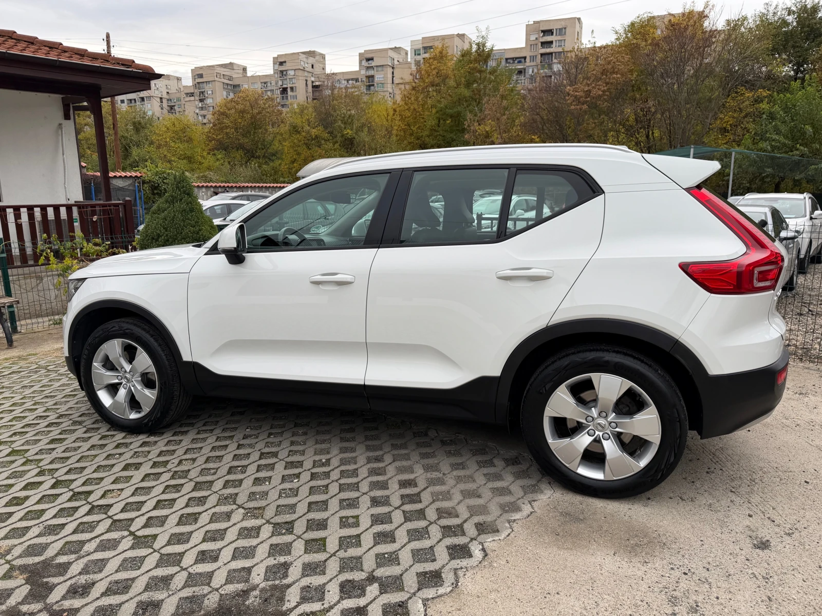 Volvo XC40 2.0d AWD.Full-Led., снимка 7 - Автомобили и джипове - 56681094