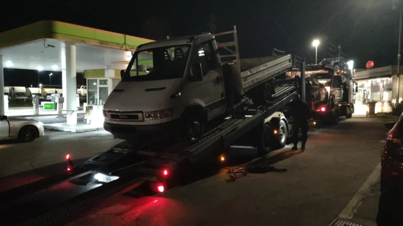 Iveco 35c11 Ferrari 530 kran, снимка 12 - Бусове и автобуси - 52565894