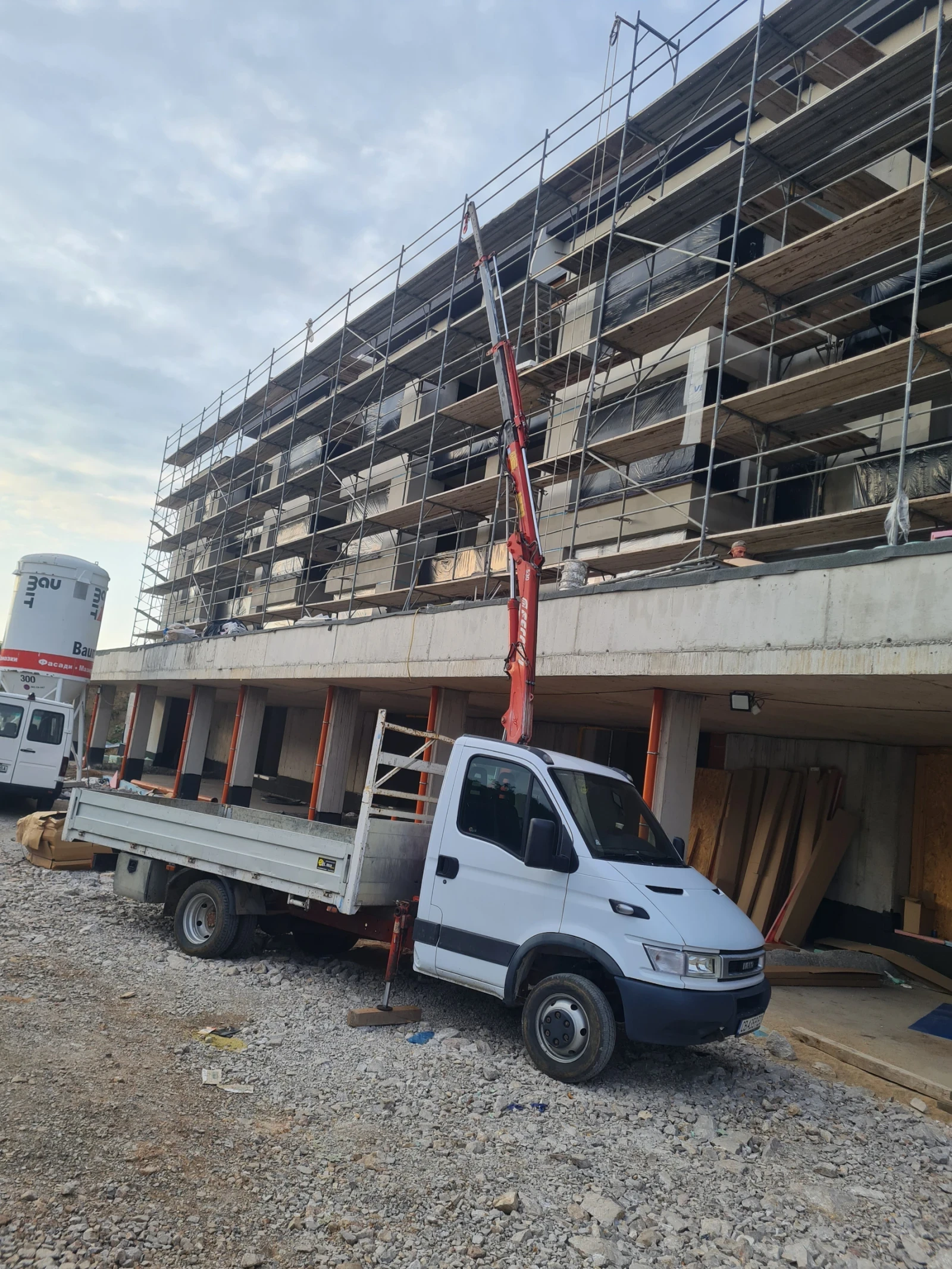 Iveco 35c11 Ferrari 530 kran, снимка 1